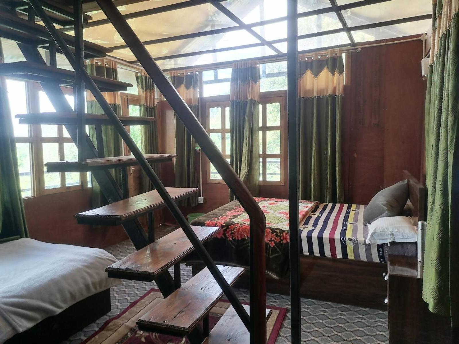 Jungle Crown Organic Homestay Nagarkot Buitenkant foto